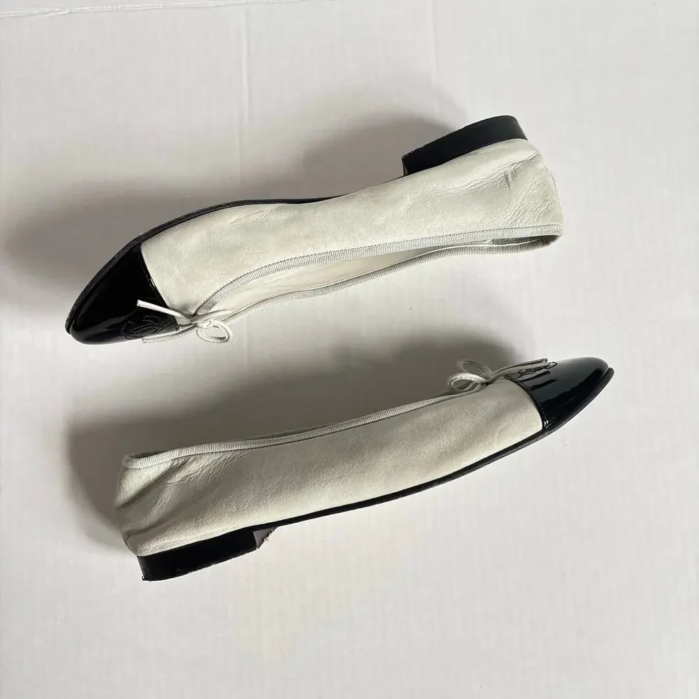 Chanel Cap Toe CC Logo Ballet Flats Gray Black Patent Leather Shoes Size EU 41